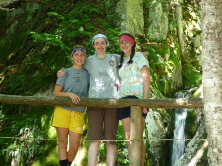 Lower Wolf Jaws hike 2010 Pam Karen Melissa